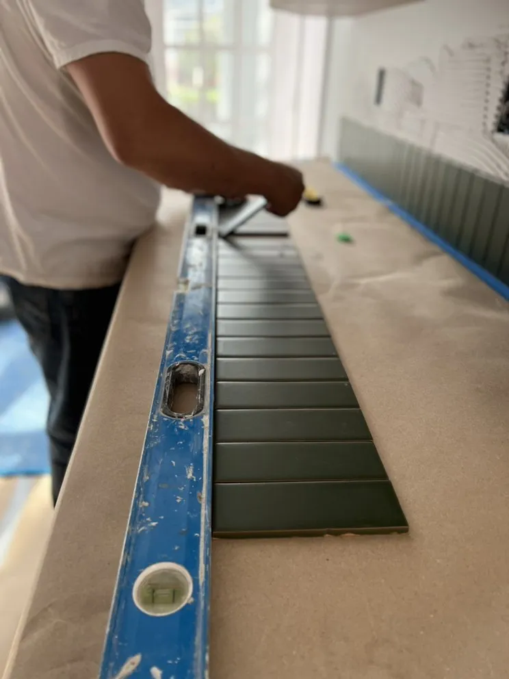 Slide of LLUGO General Contracting