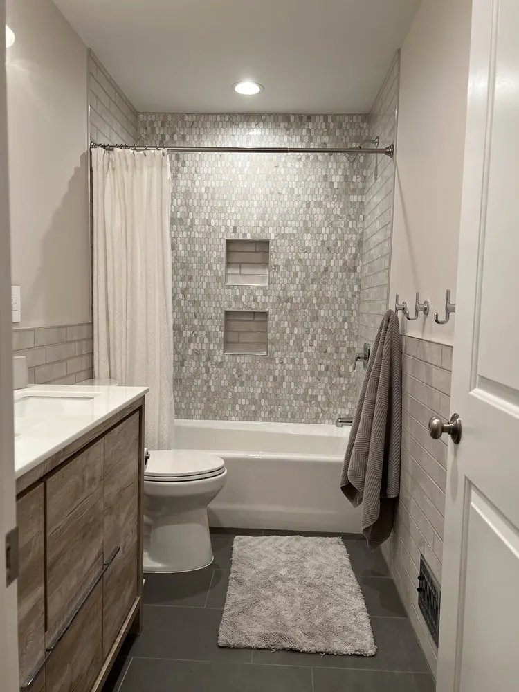 Slide of LLUGO General Contracting