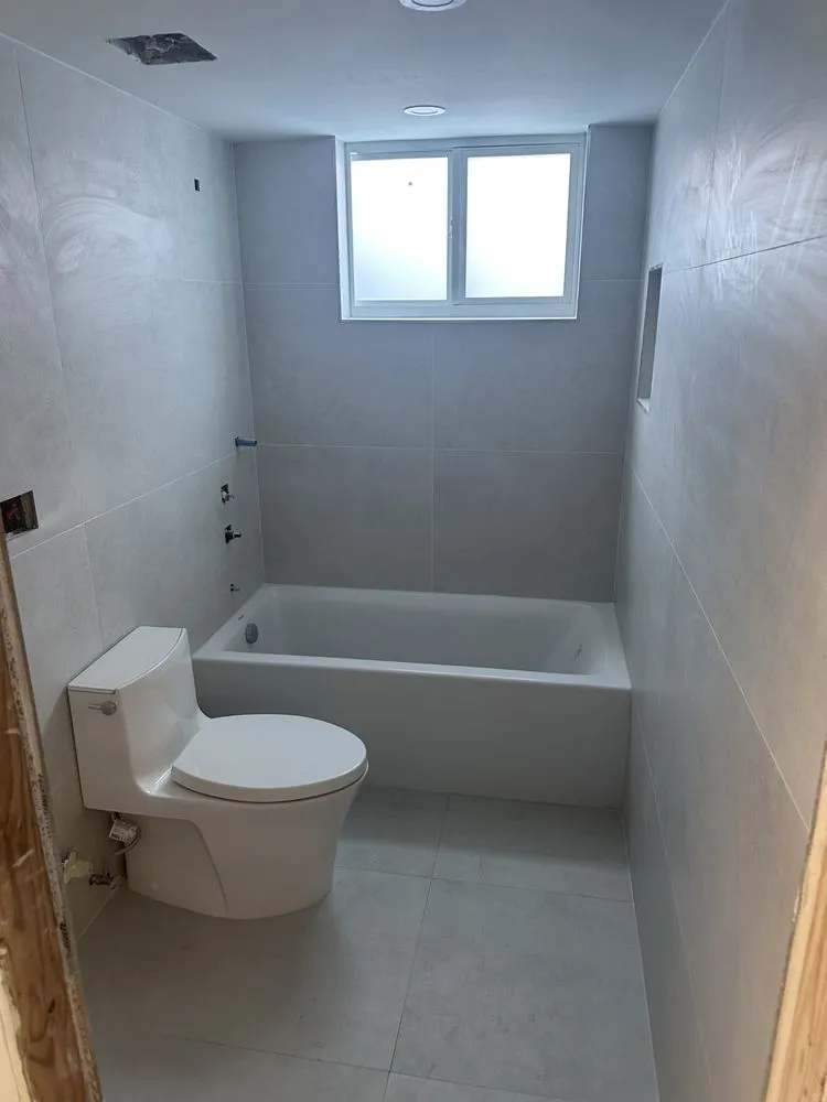 Slide of L&M Cleaning & Painting