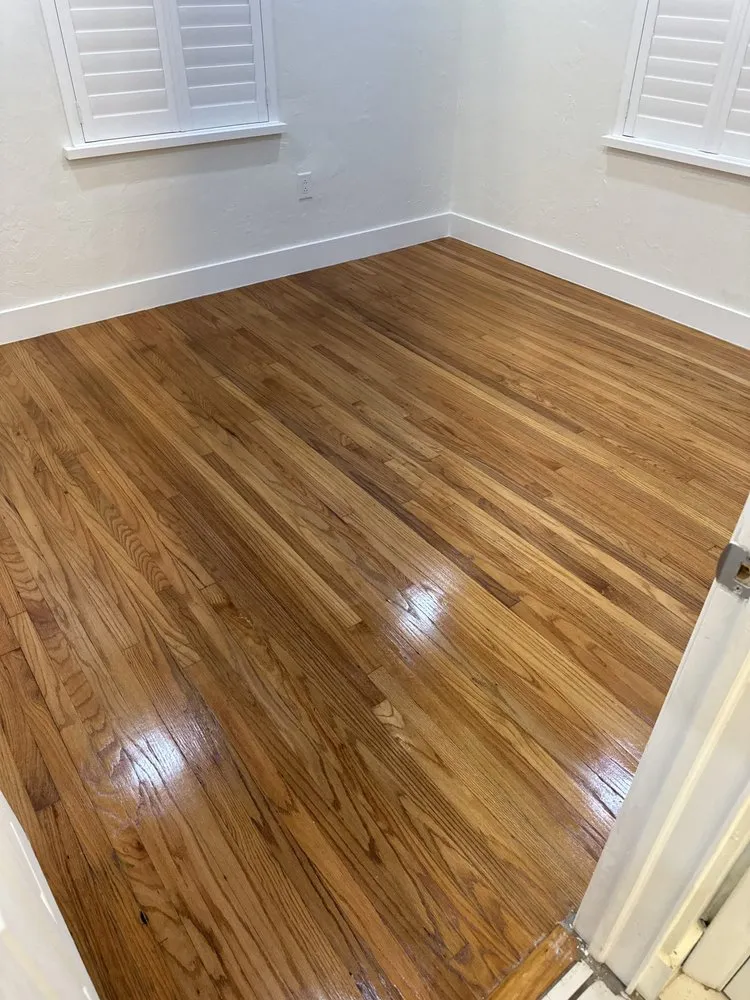 Slide of L&M Cleaning & Painting