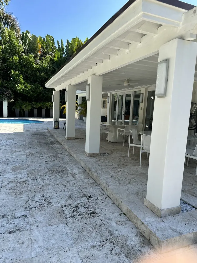 Slide of L&M Cleaning & Painting