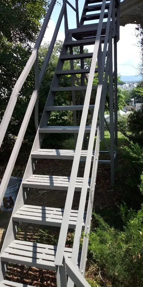 Slide of L&M Handyman Services