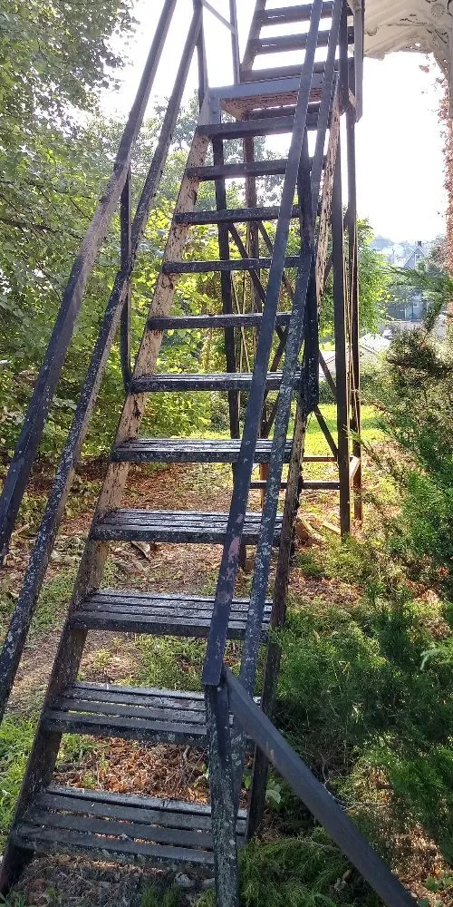 Emergency water heater service for homes in Hagerstown, MD by L&M Handyman Services