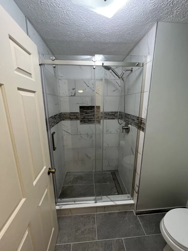 Slide of LM Home Improvement & Renovation