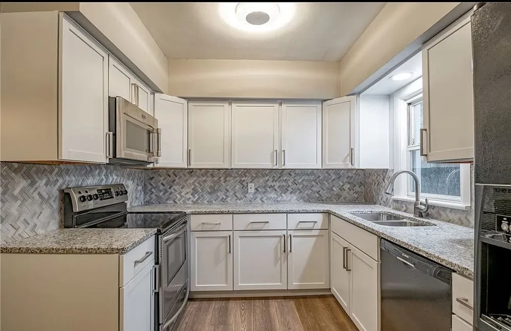 Slide of LM Home Improvement & Renovation