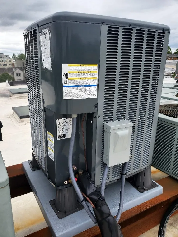 Slide of L&M Home Improvement