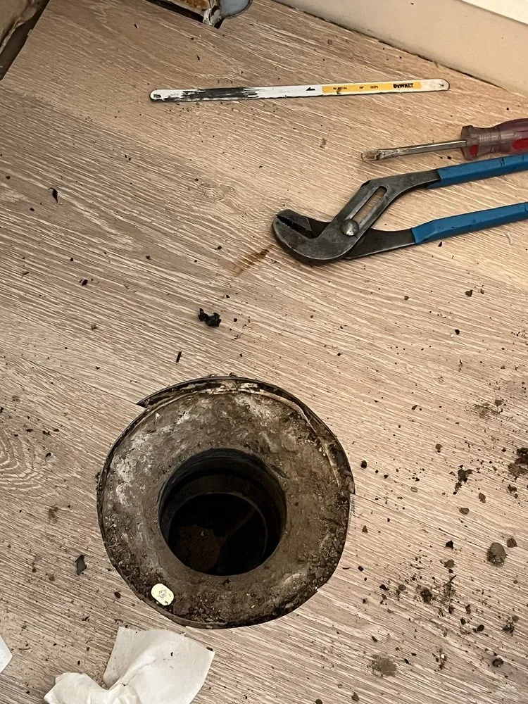 Slide of LM Plumbing And Drain Cleaning