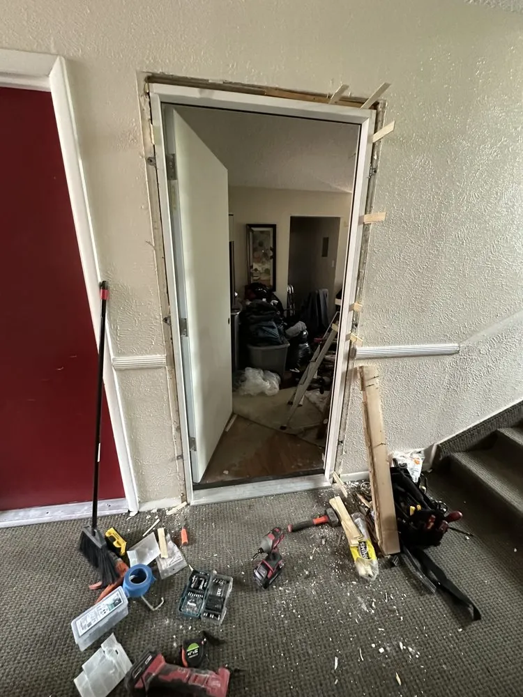 Slide of LMA Handyman Services