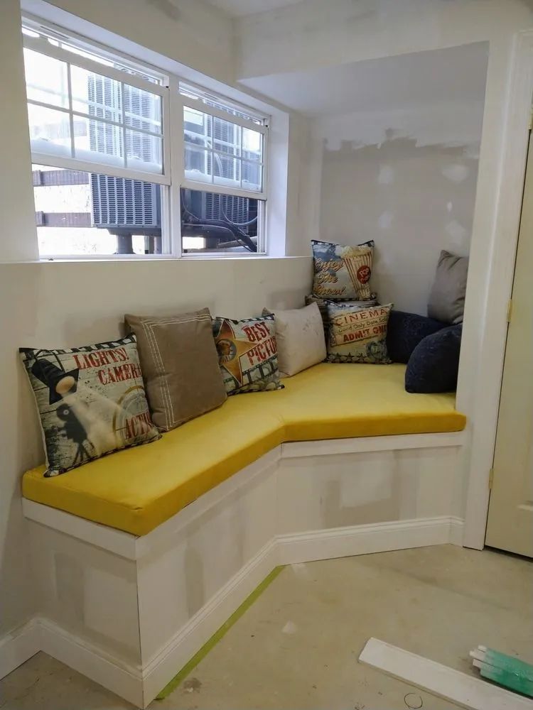 Slide of LMH Handyman