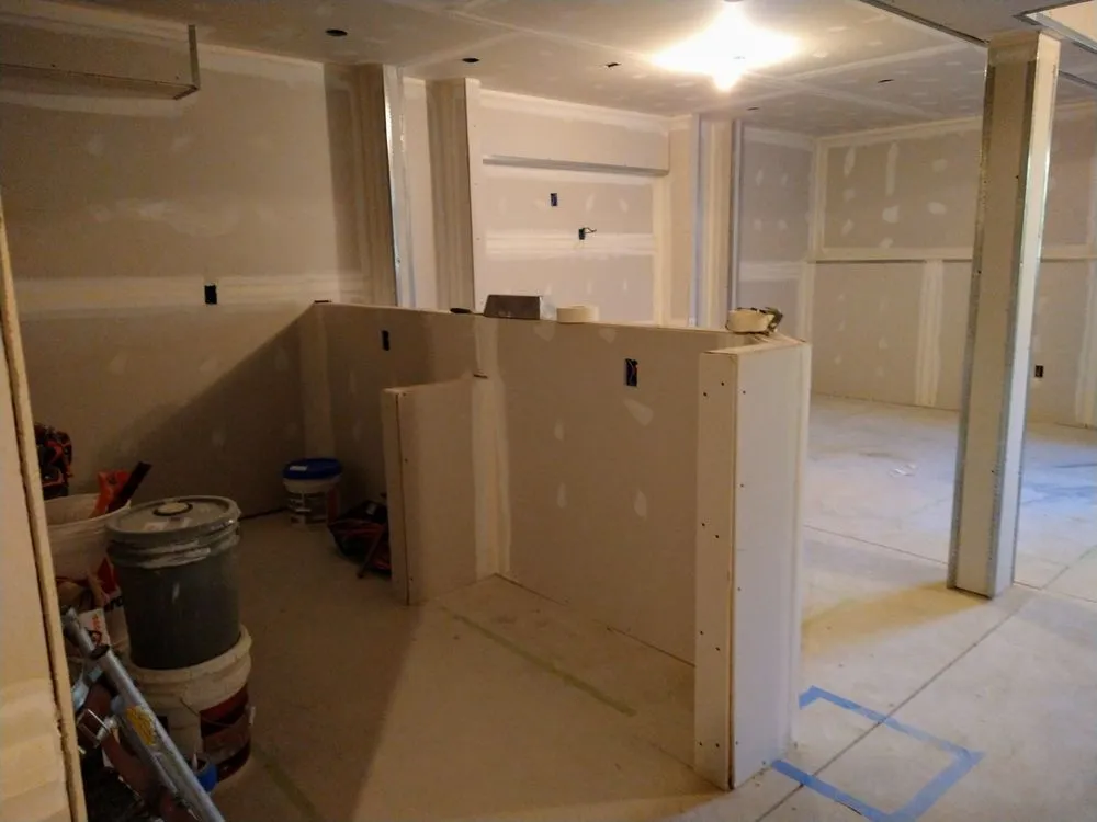 Slide of LMH Handyman