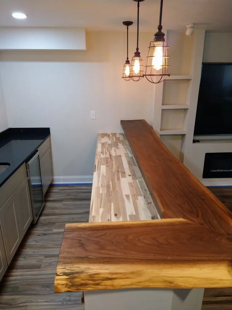 Slide of LMH Handyman