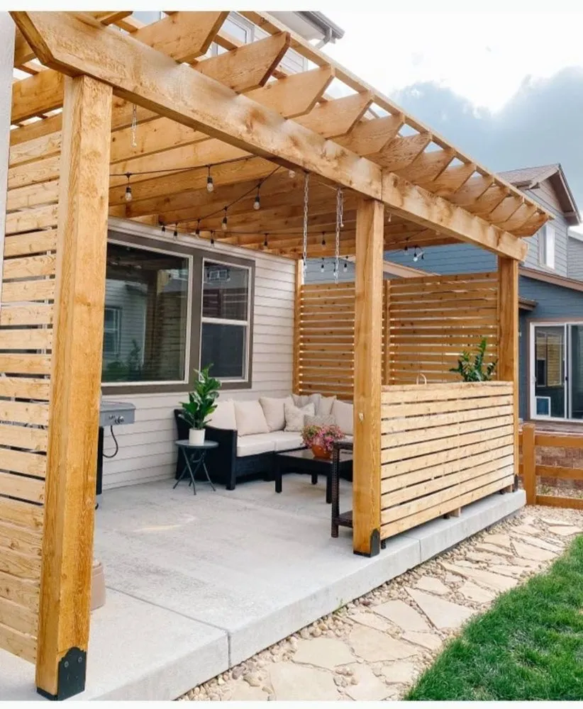 Slide of Loeza's company