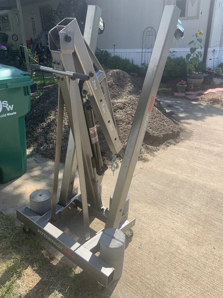 Slide of Logan's 911 Handyman Service