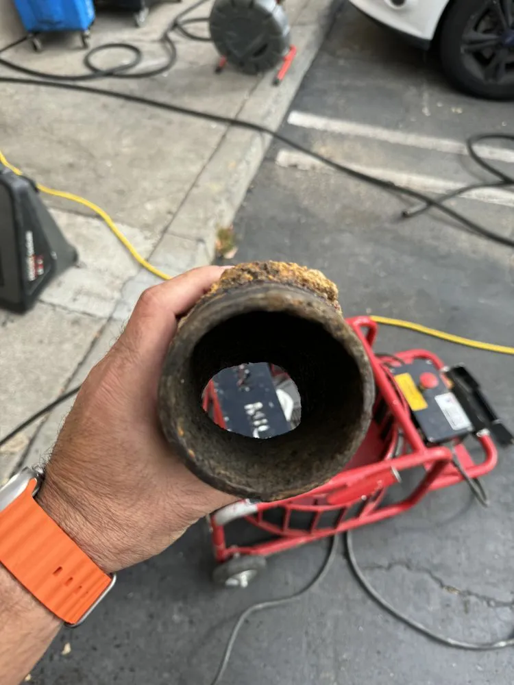 Slide of Lomonaco Coast Plumbing & Pipelining