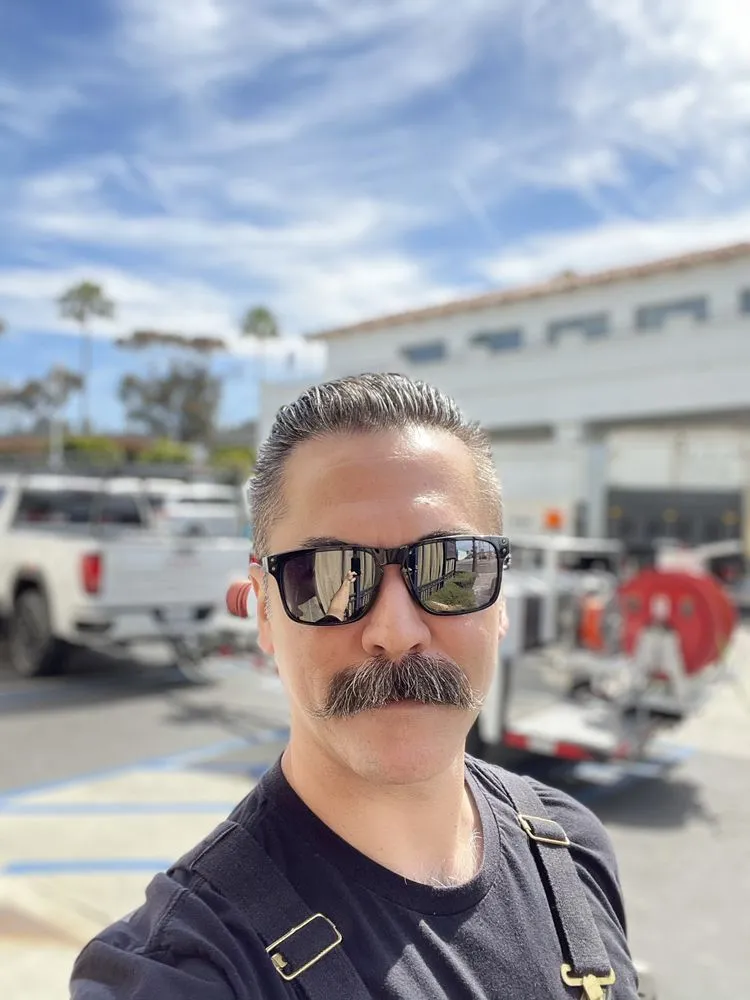 Slide of Lomonaco Coast Plumbing & Pipelining