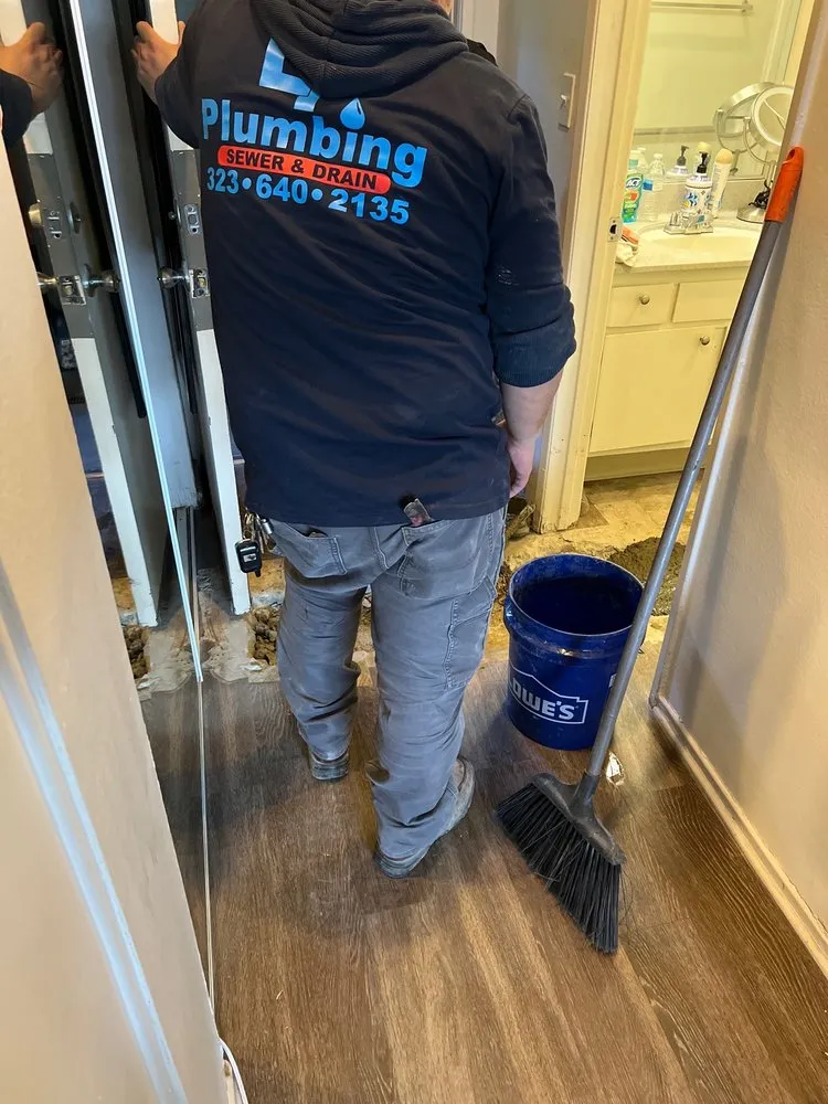 Slide of Lona Pro Plumbing