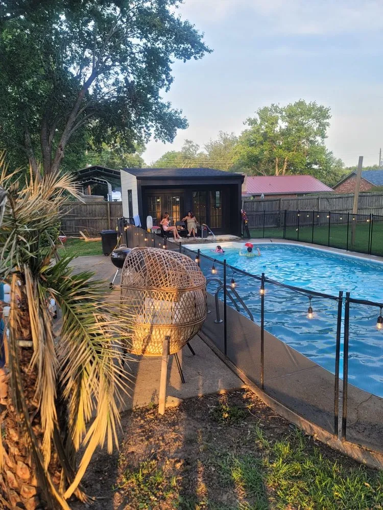 Slide of Lone Star Builders and Design