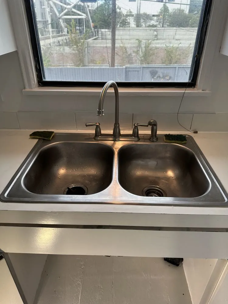 Slide of Lone Star Plumbing Services