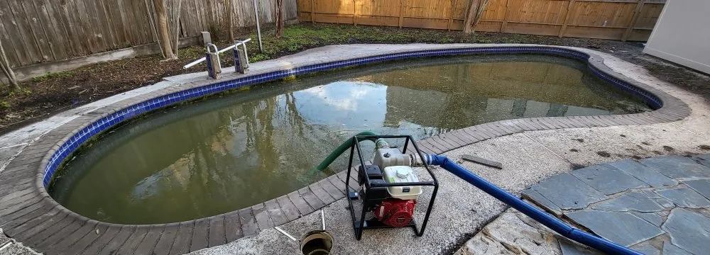 Slide of Lone Star Pools