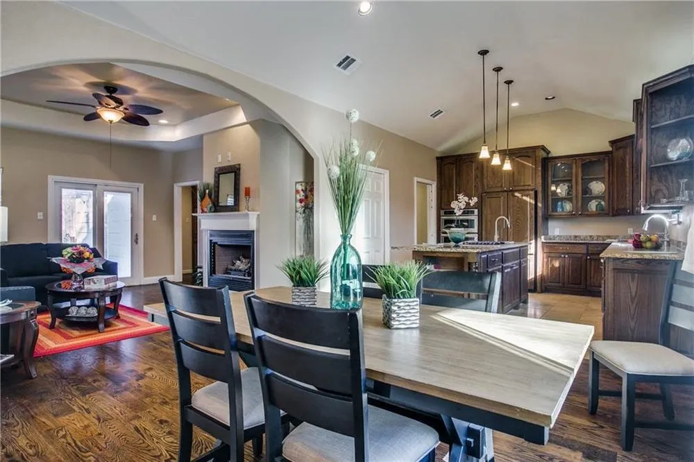 Slide of Lonnie Bravo Plumbing