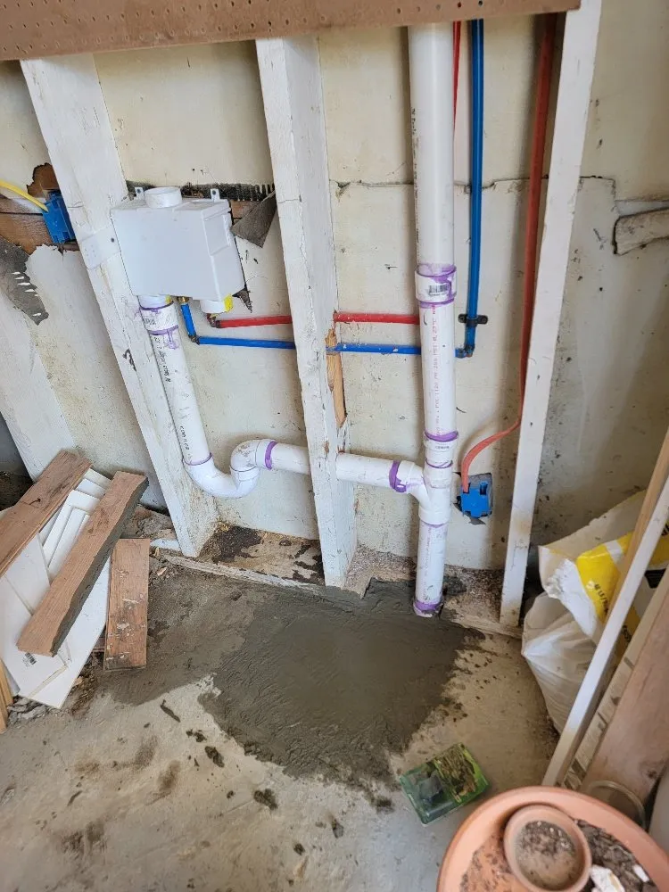 Slide of Lonnie Bravo Plumbing