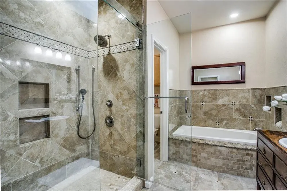 Slide of Lonnie Bravo Plumbing