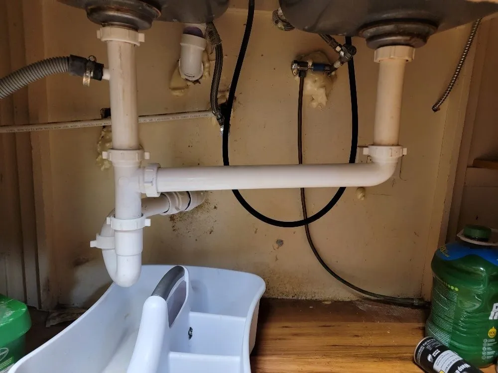 Slide of Lonnie Bravo Plumbing