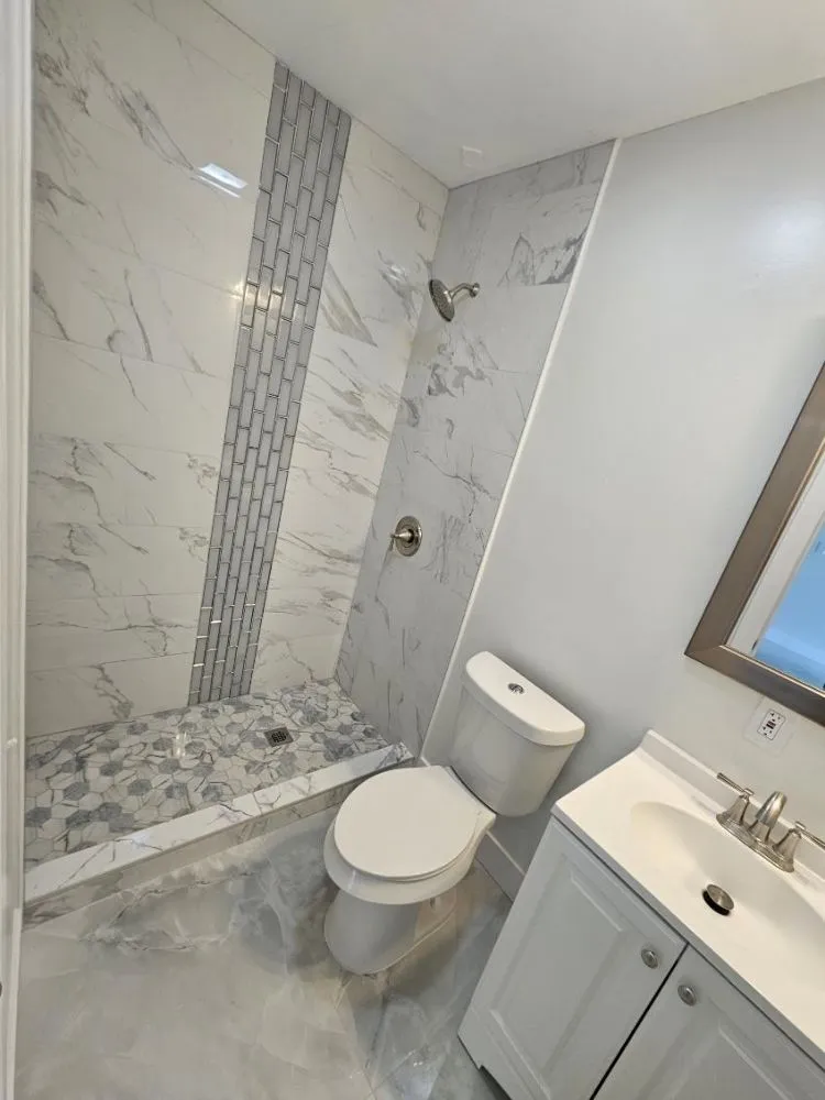 Slide of Lopez Luxury