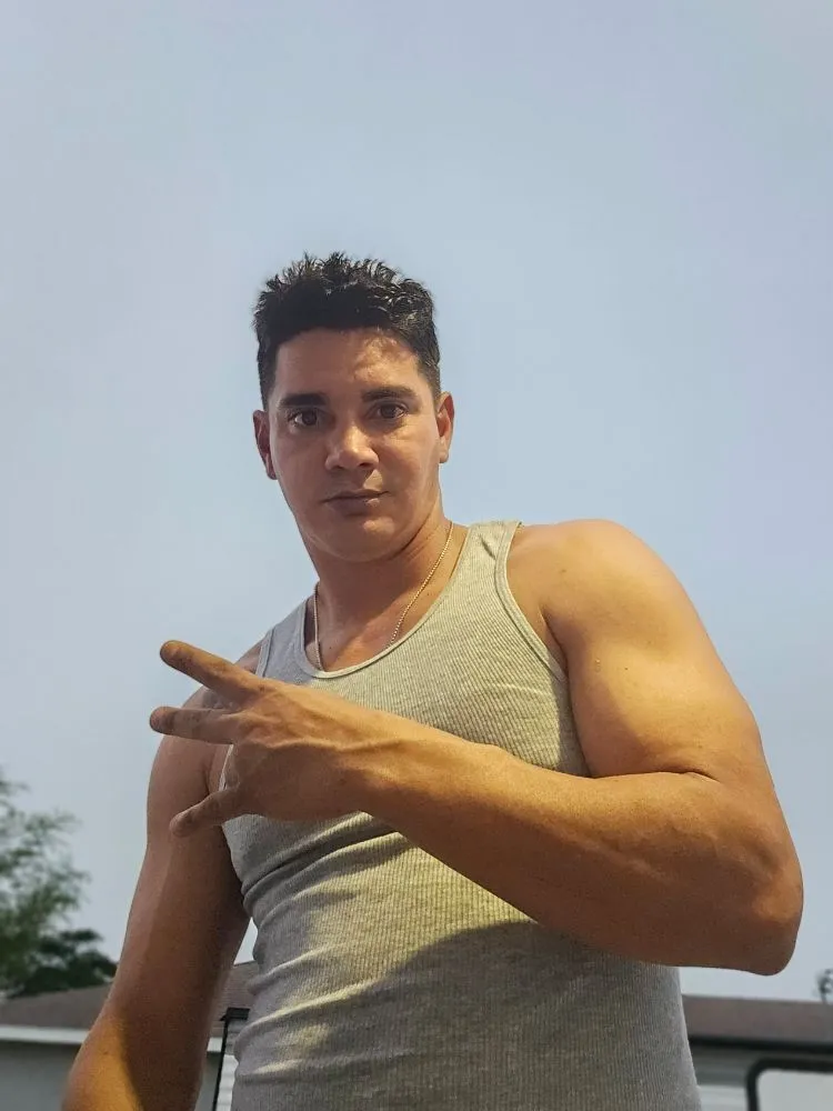 Slide of Lopez Luxury