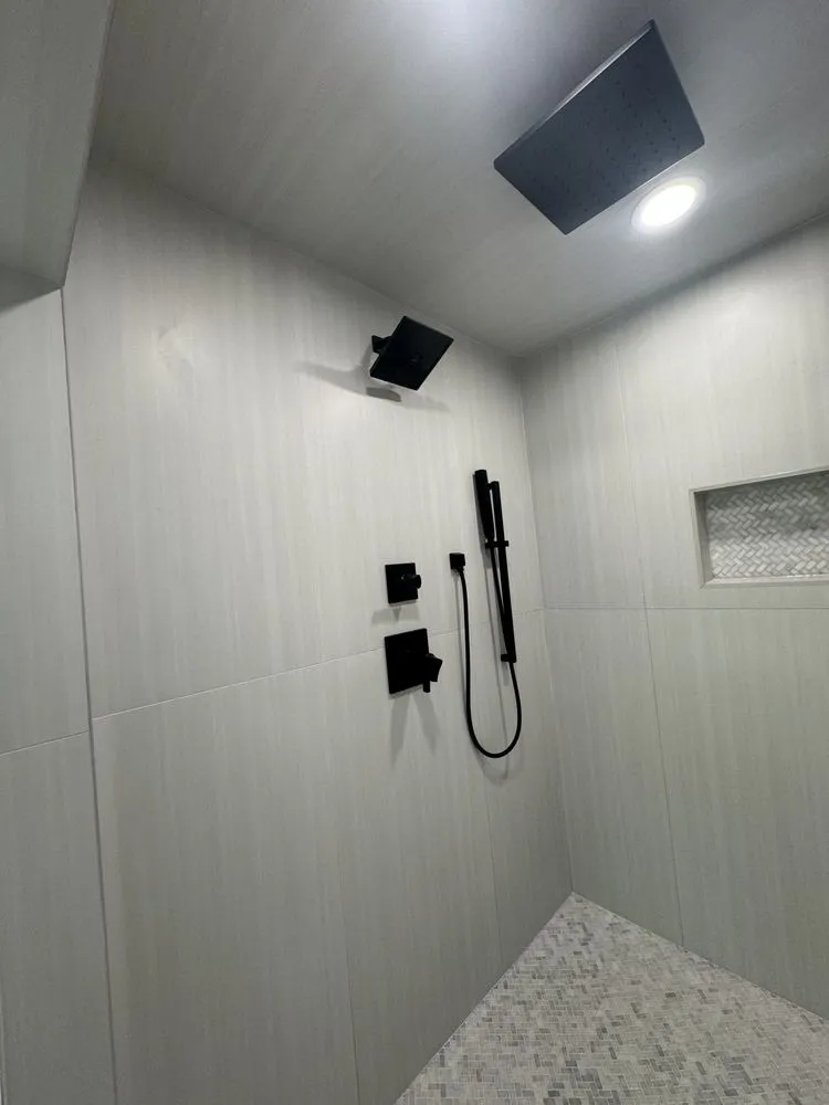 Slide of Lopez Velasquez Handyman