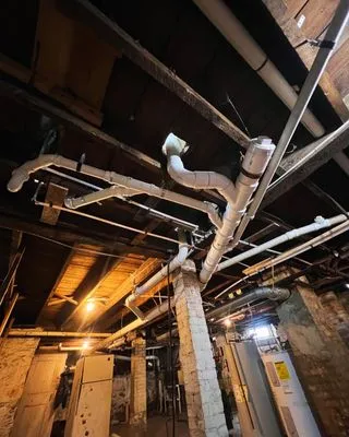 Lorenzo’s Properties & Plumbing Service’s Logo