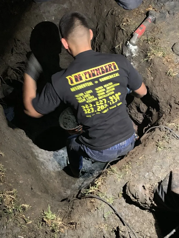 Slide of Los Plumbers