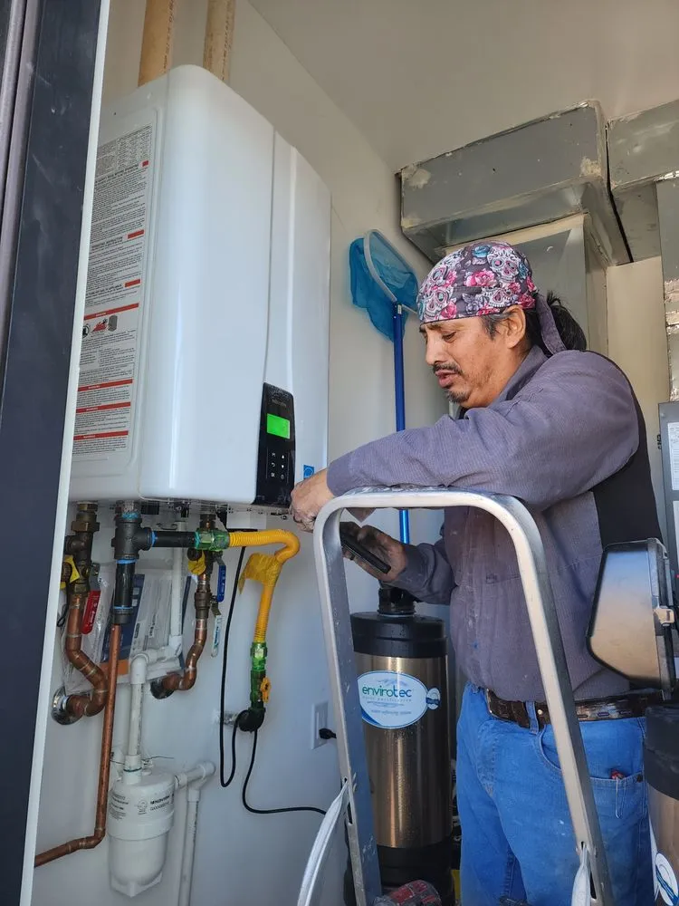 Slide of Los Plumbers Rooter and Plumbing