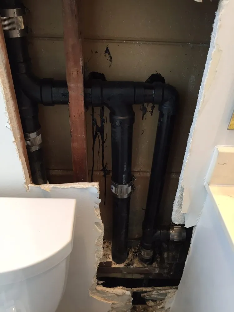 Slide of Louie's Plumbing Heating & Air