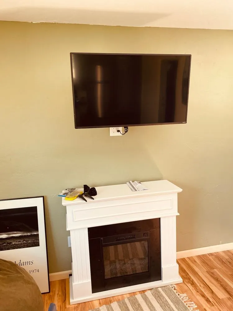 Slide of Louis Home Services