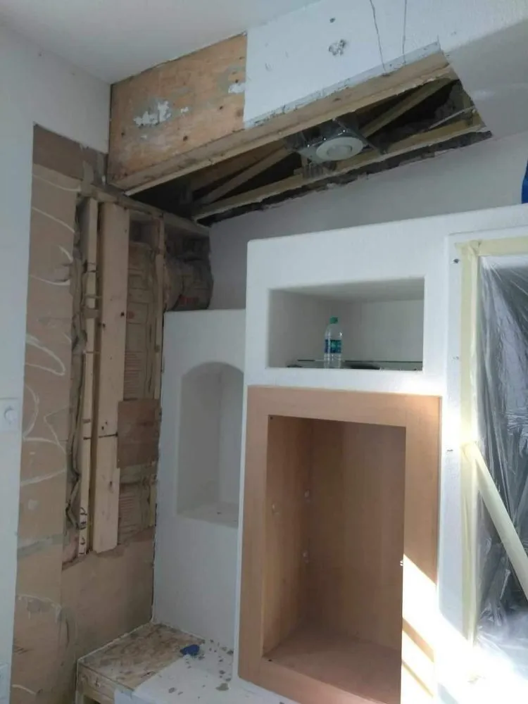 Slide of Lou's Handyman Service