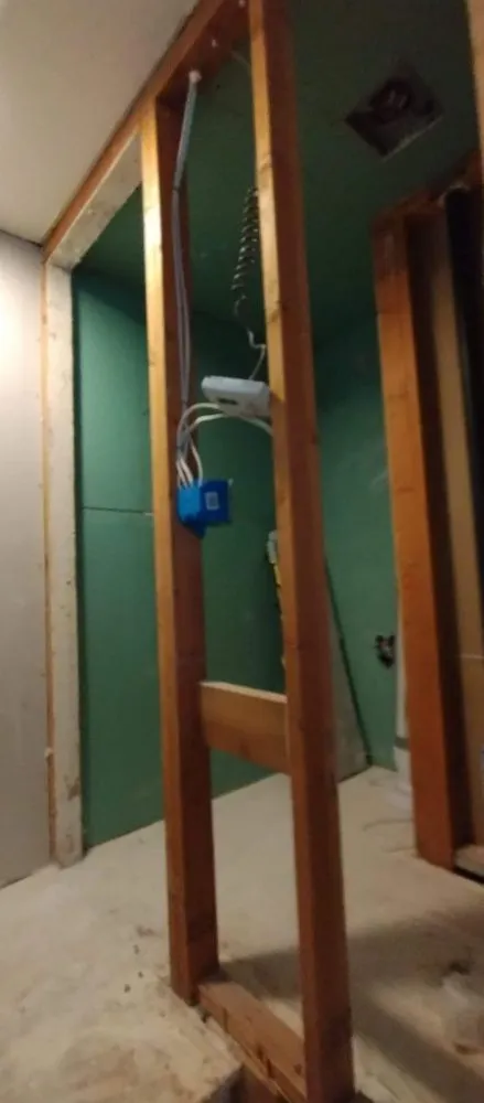 Slide of Lou's Handyman Service