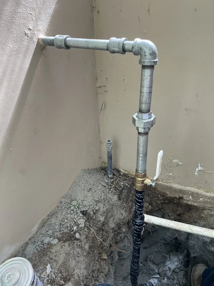 Top-rated pipe repair for homes in Long Beach, CA by Lowrey Family Plumbing