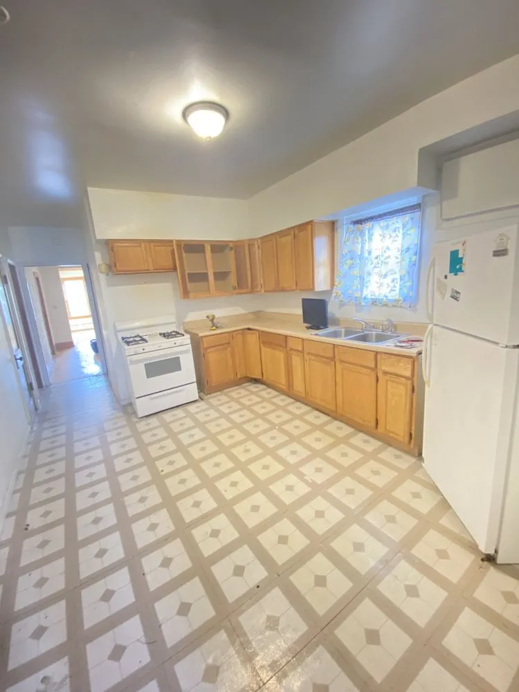 Slide of Lows Contracting