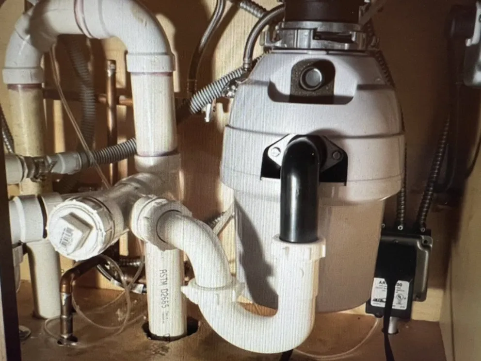 Slide of Loza Construction