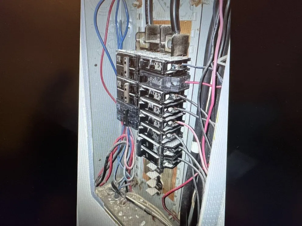 Slide of Loza Construction