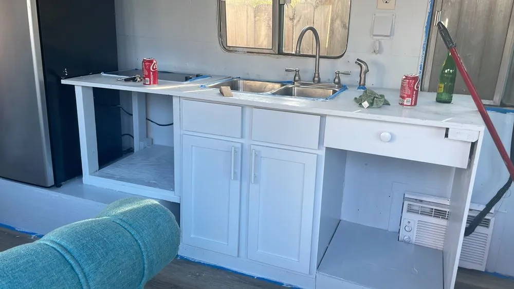 Slide of Loza Remodeling General