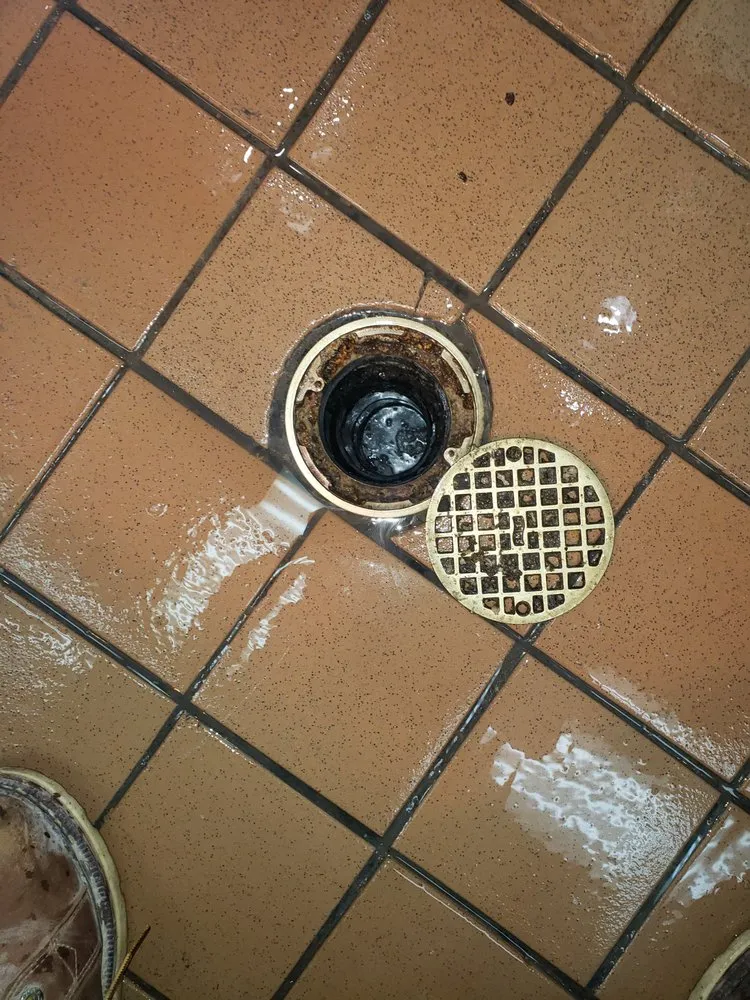 Slide of Lozano Plumbing