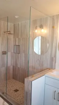 LRJ Construction Logo