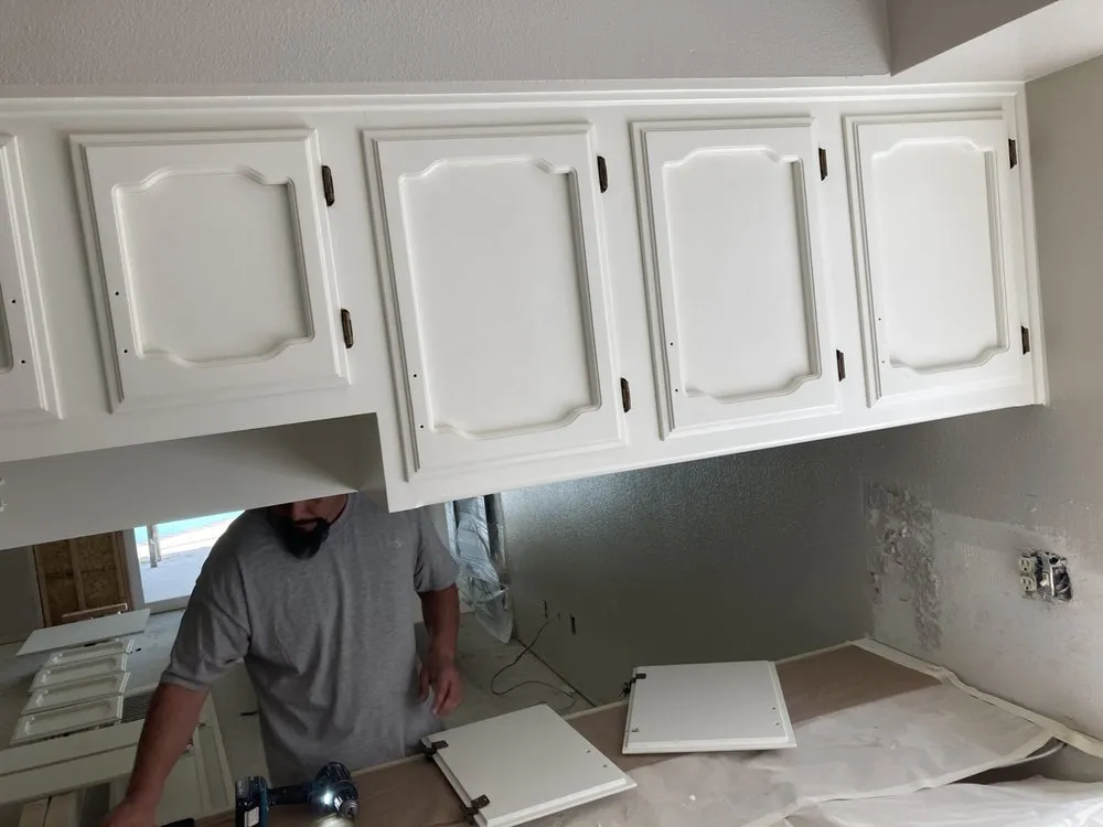 Slide of Lua’s Handyman's Service