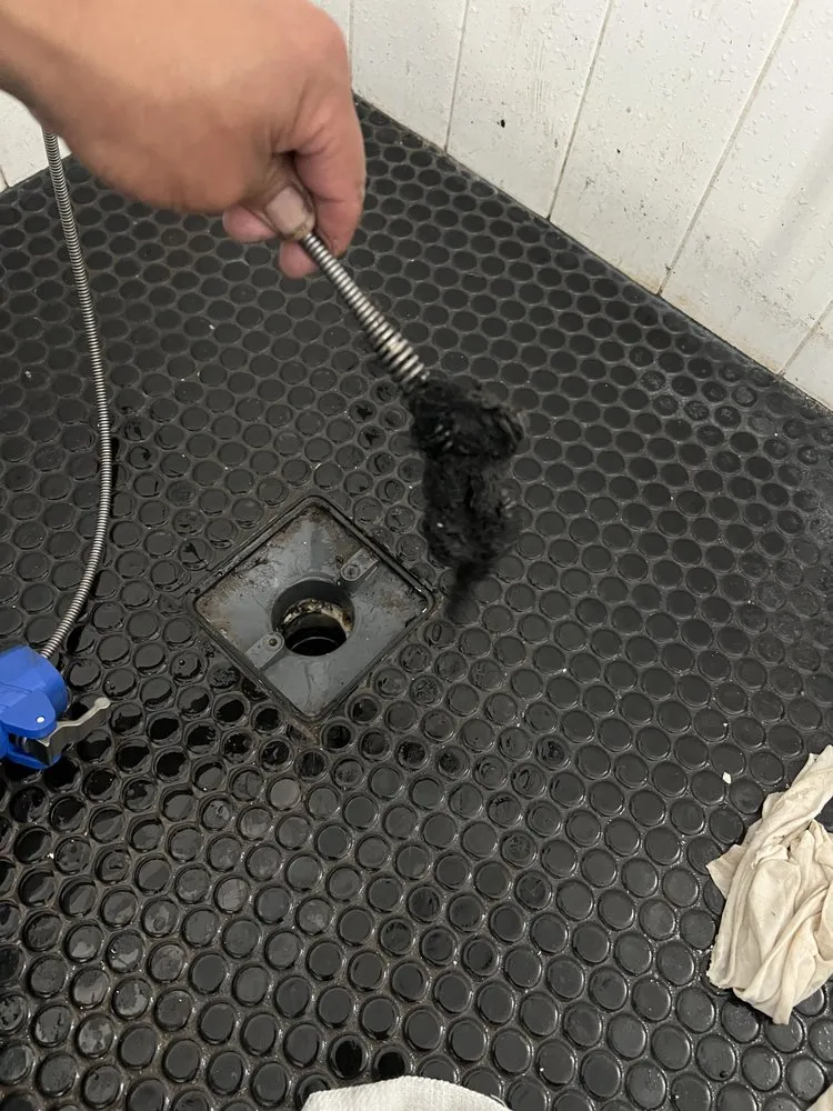 Slide of Lucas Handyman