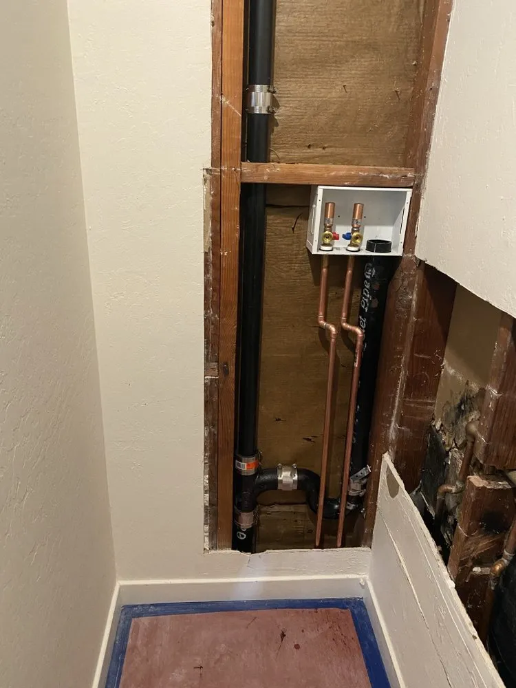 Slide of Lucas Handyman