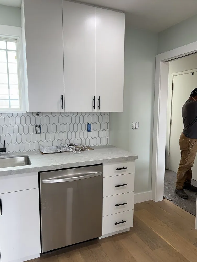 Slide of Lucas Handyman