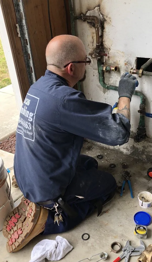 Slide of Lucas Plumbing