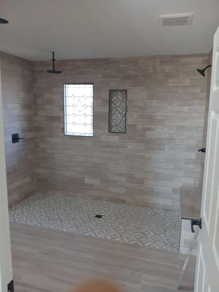 Slide of Lucas Plumbing